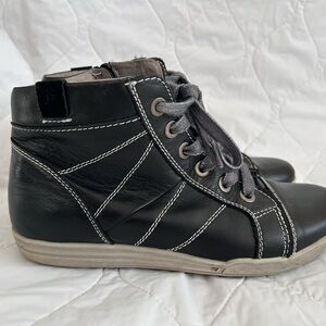 Josef Seibel Gray High-Top Shoes